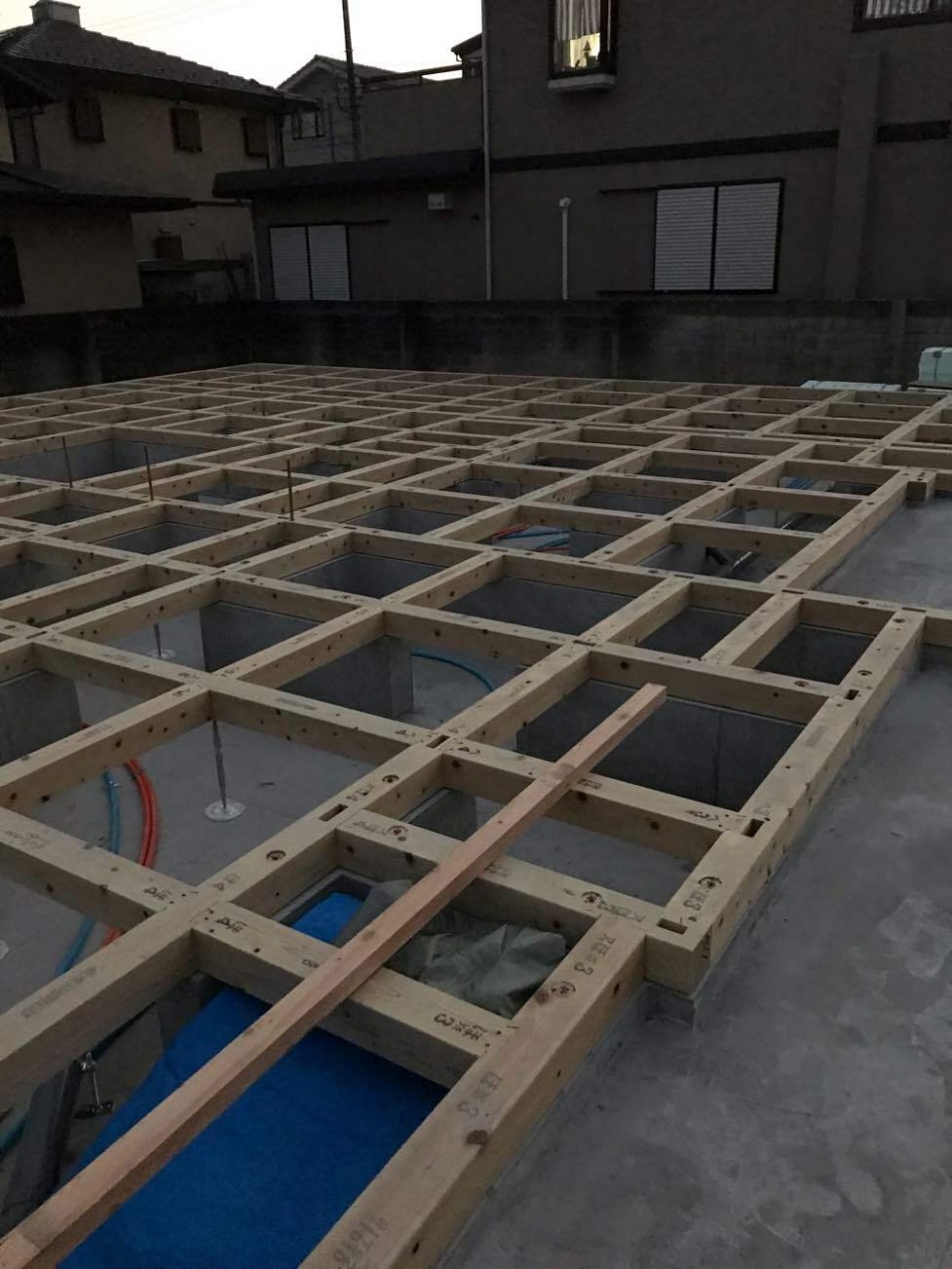 埼玉県越谷市K様邸注文住宅新築工事は土台引き工事を行いました。