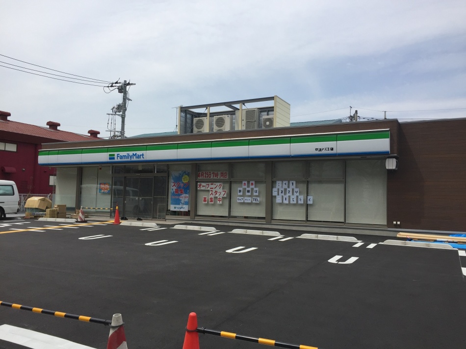 【土地活用】草加市K様店舗建替え工事は完成間近となりました。