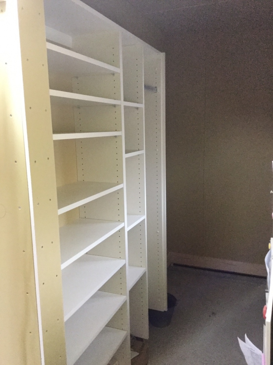 【三郷市】M様邸「ル・コルビジェ的シンプルモダンな高性能省エネキューブハウス」はシューズクロークが取りつきました。