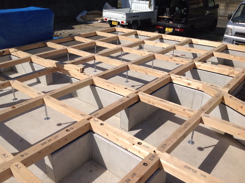 【埼玉県三郷市】I様邸新築工事は木工事がはじまり土台敷きがはじまりました。松井産業株式会社 イシンホーム三郷店