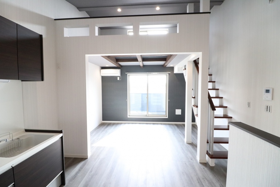 三郷市の賃貸ガレージハウスClair Espaceが完成しました。