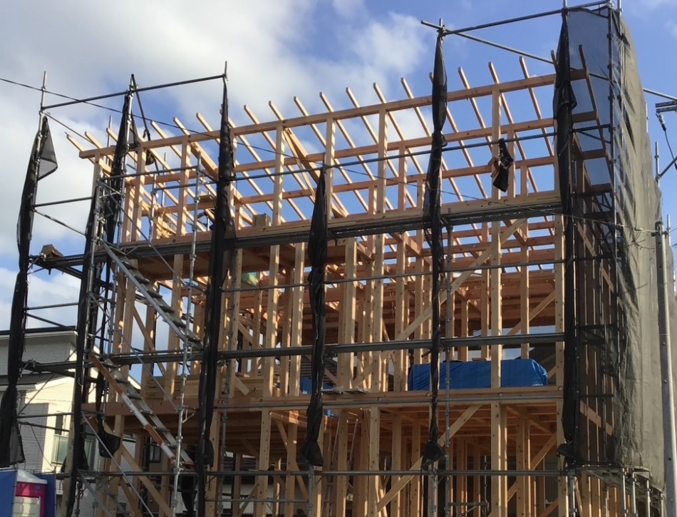 埼玉県吉川市S様邸注文住宅新築工事は上棟しました。