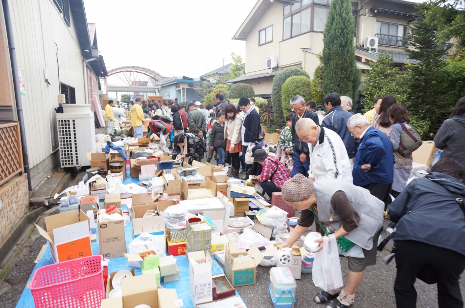 5/19(日)開催のチャリティバザーに、商品のご提供・ご寄付をお願い致します。