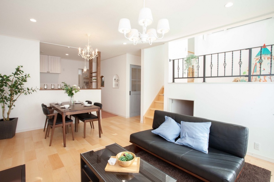 埼玉県越谷市S様邸フレンチナチュラルなスキップフロアのある家はお引渡し間近