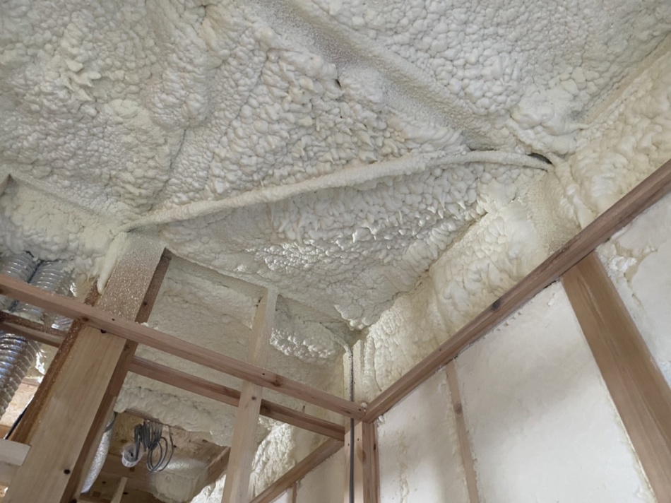 東京都足立区S様邸注文住宅新築工事は吹付け断熱工事を行いました。