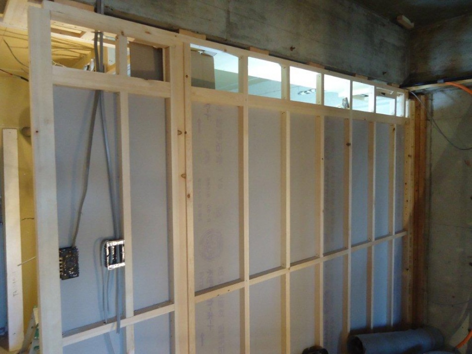 【埼玉県三郷市】ハイラーク三郷 分譲マンションリノベーション工事は天井下地,壁下地工事です。松井産業株式会社リフォーム館