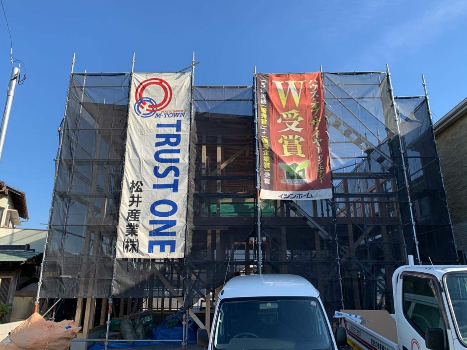 【埼玉県三郷市】K様邸ガレージハウス新築工事は上棟後のお清めです。