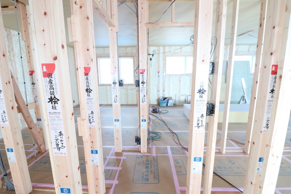 三郷市M様邸お施主様と現場チェックをしました。