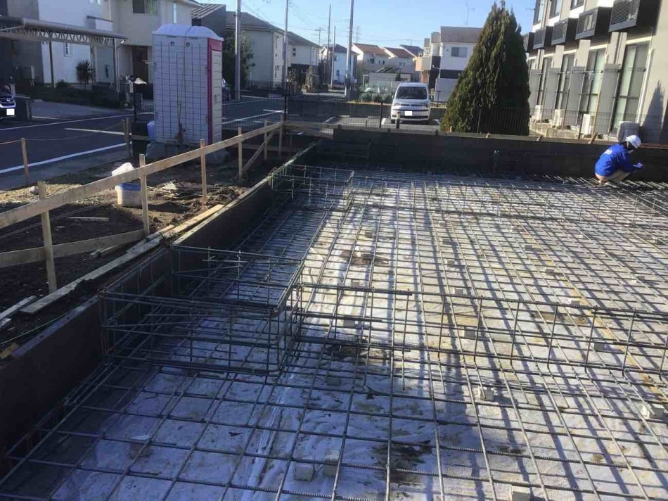 埼玉県吉川市T様邸ガレージハウス注文住宅新築工事は基礎配筋工事を行いました。