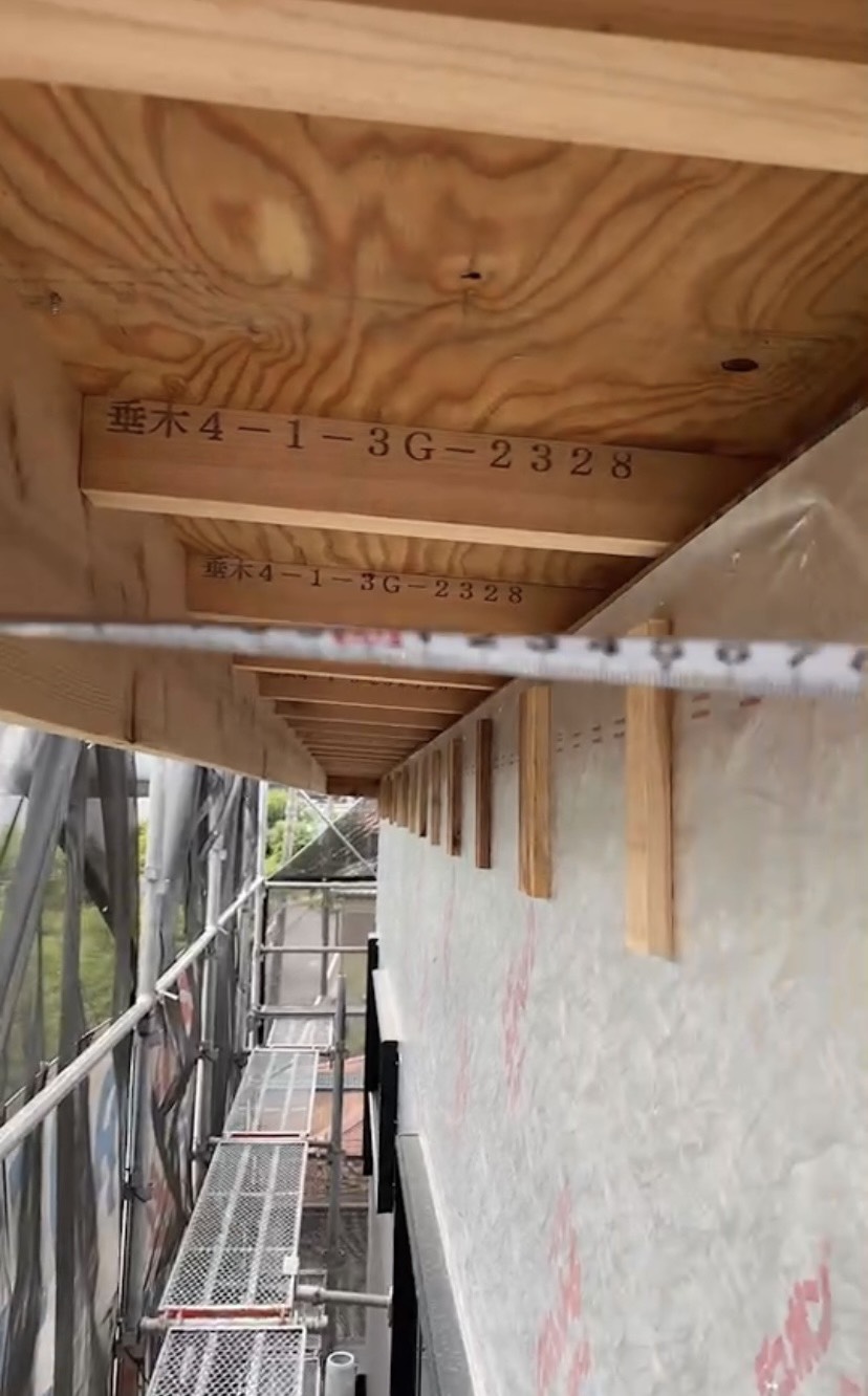 埼玉県三郷市Y様邸注文住宅新築工事はタイベックシルバーを施工しました。