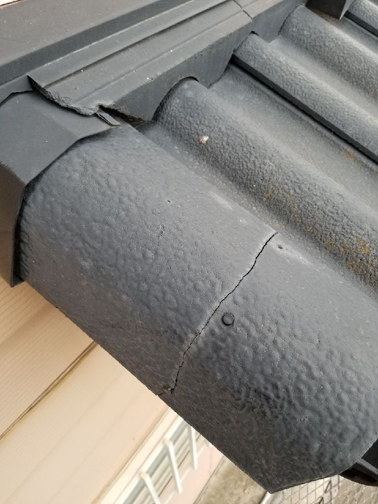 【三郷市】S様邸アパートのセメント瓦漆喰補修工事です。