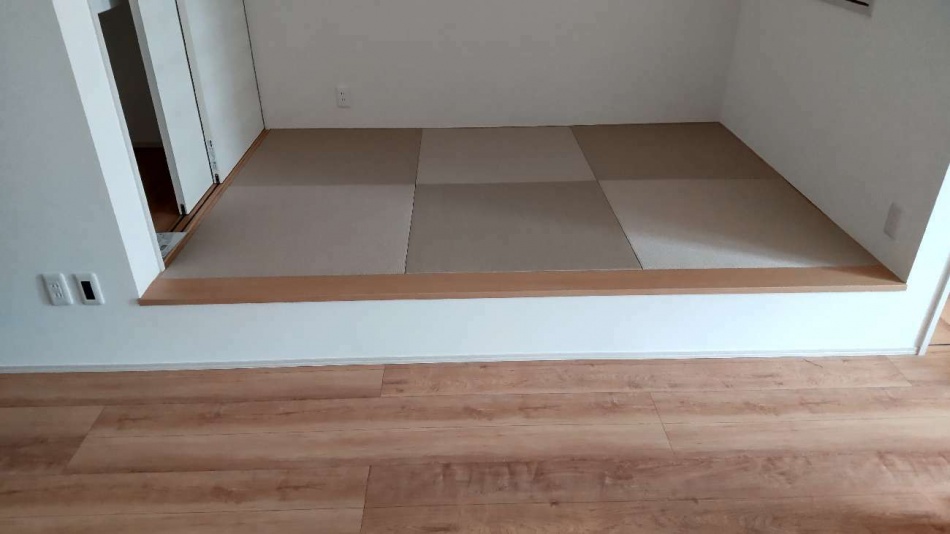 埼玉県三郷市K様邸注文住宅新築工事は内装工事をしています