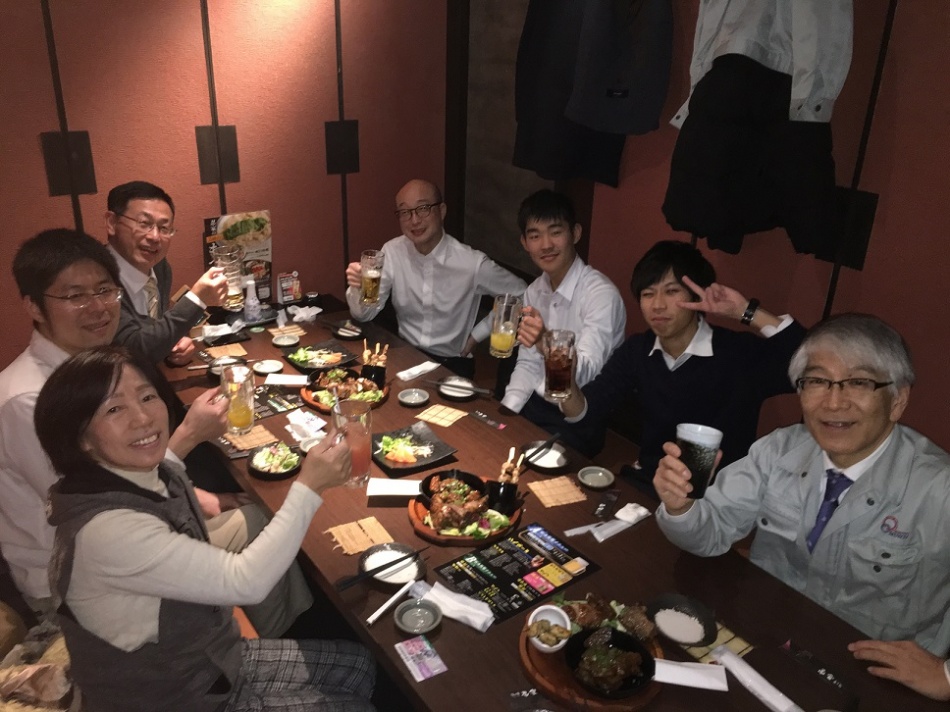 社長との1月度誕生会を行いました。