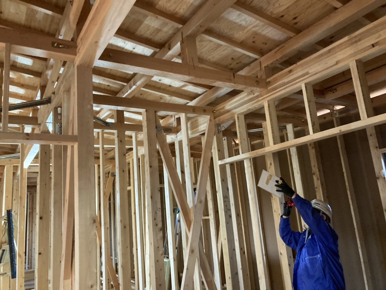 埼玉県吉川市M様賃貸住宅は構造検査を行いました。