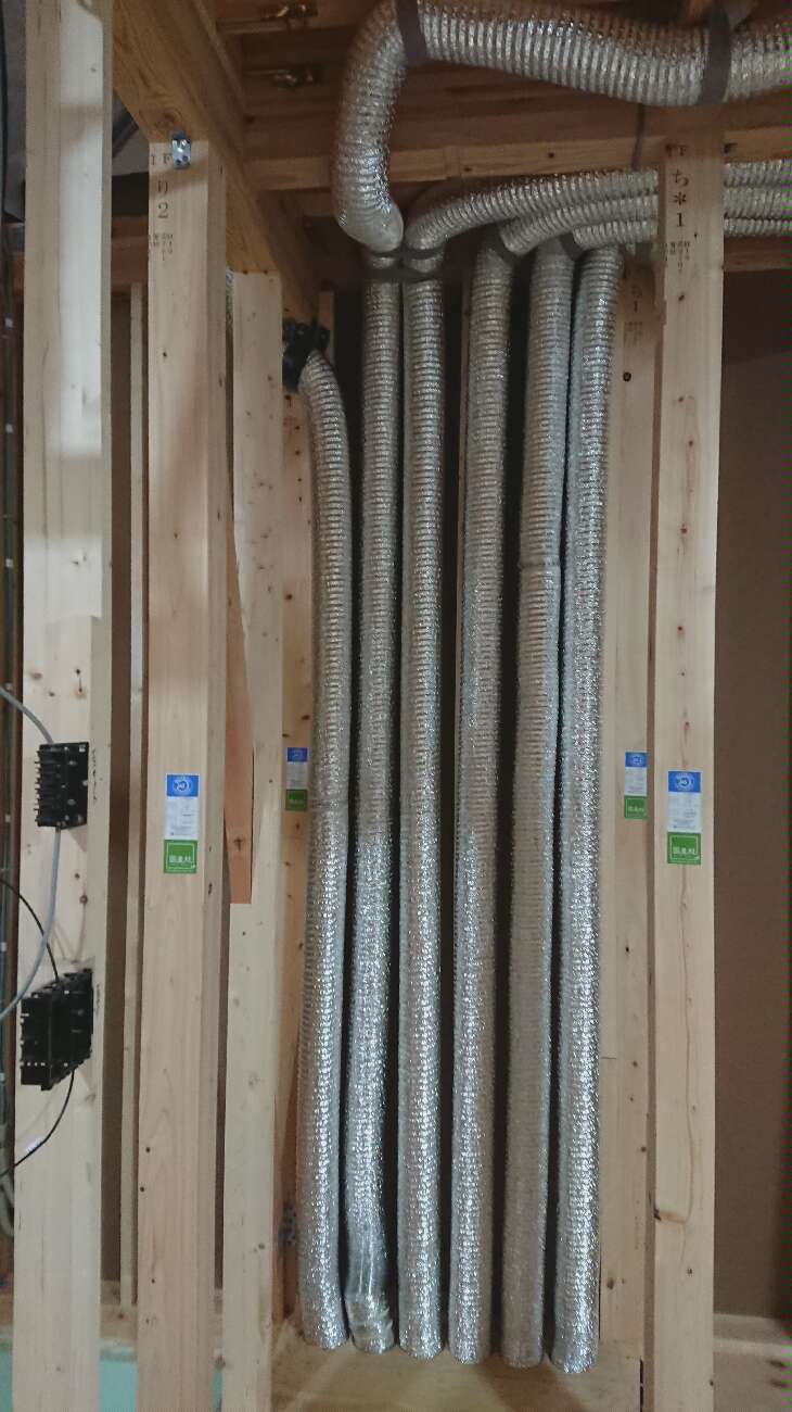 埼玉県越谷市H様邸はエコアイ換気が取り付きました。