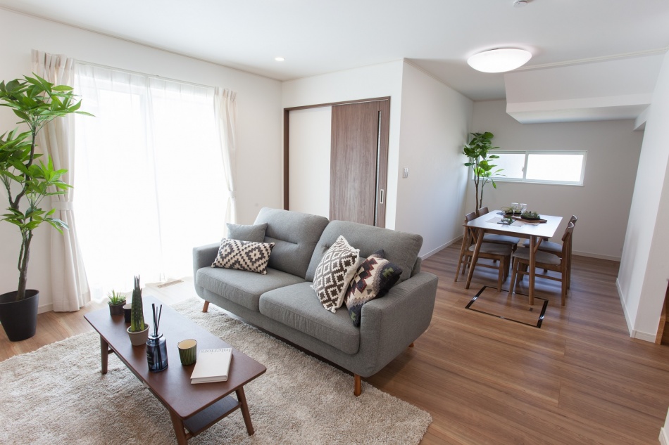 埼玉県三郷市S様「インドアスポーツができる黒い外壁のモダンハウス」