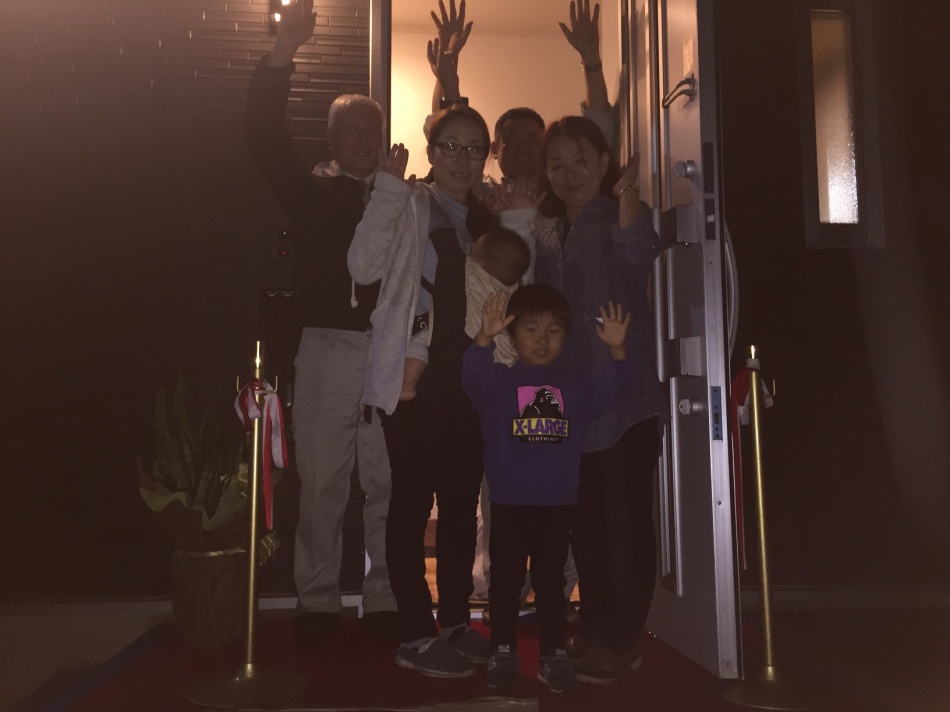 吉川市O様邸「床暖冬涼夏付きZEH仕様高性能高品質な省エネ住宅」お引渡しでした。松井産業