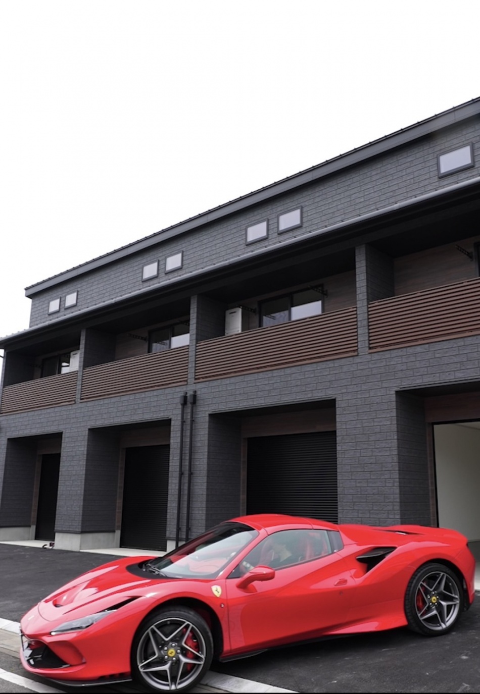 埼玉県吉川市 賃貸ガレージハウス mirai garage