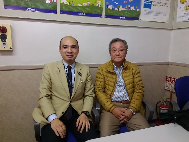 【お客様からの声】さいたま市の売主K様と記念撮影です。