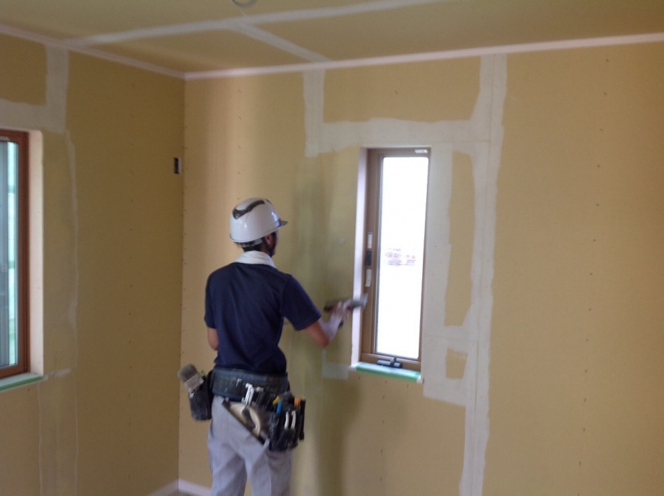 【埼玉県三郷市】K様邸「夏涼しく冬あたたかい高性能な太陽光がある省エネ住宅」は内装工事中です。松井産業 イシンホーム三郷店