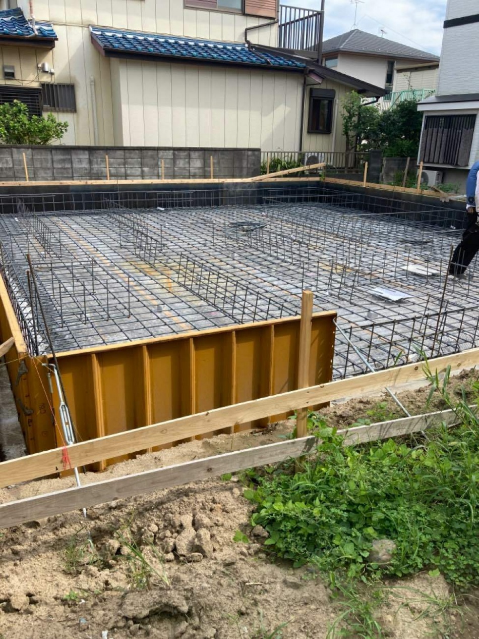 埼玉県久喜市T様邸注文住宅新築工事は基礎配筋工事を行います。