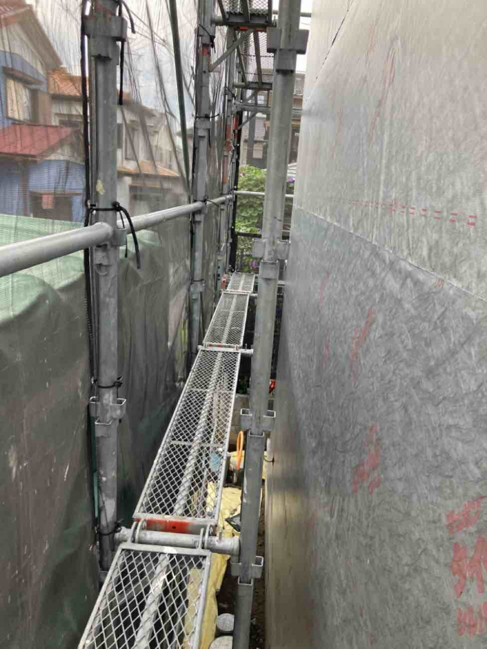 埼玉県八潮市I様邸注文住宅新築工事はタイベックシルバーを施工しました。