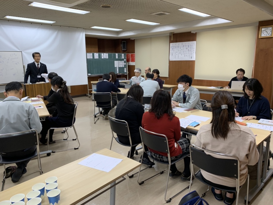 百年塾という勉強会で会社の歴史を学んでいます。