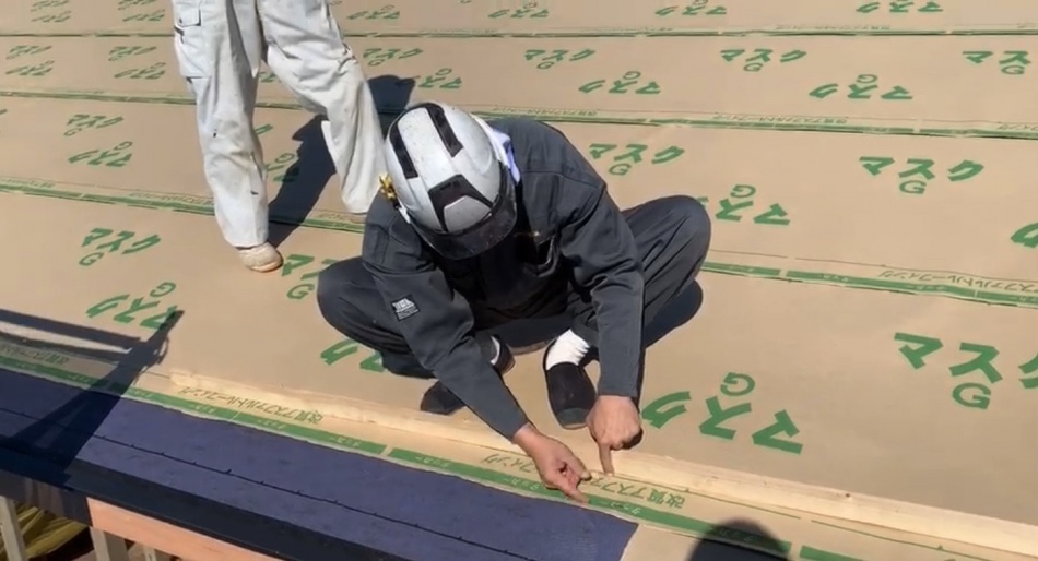 草加市N様邸は屋根工事アスファルトルーフィング葺きを行いました。