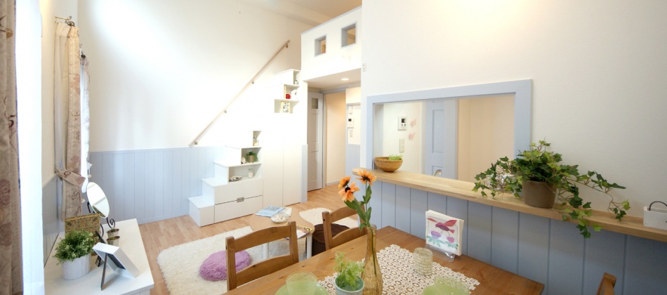 参考事例として「プリマ」シリーズの室内写真を掲載