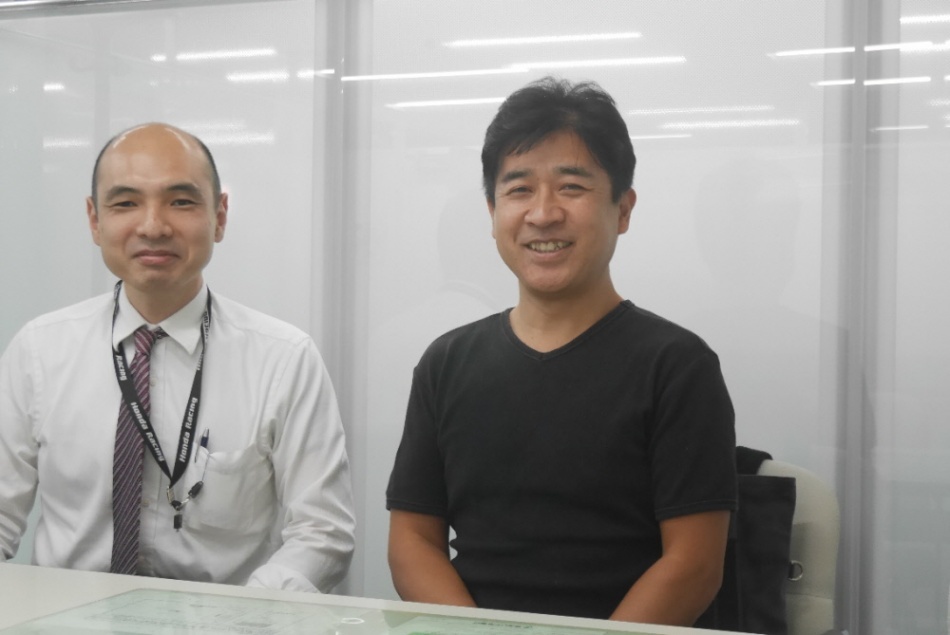 吉川美南の戸建住宅をご購入頂いたＩＪ様と記念撮影です 松井産業 松永