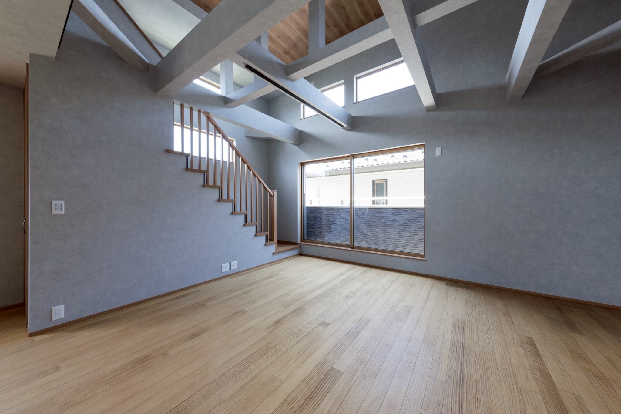 【千葉県市川市】S様邸 完成から半年。深まる絆と「結婚記念品」のお届け