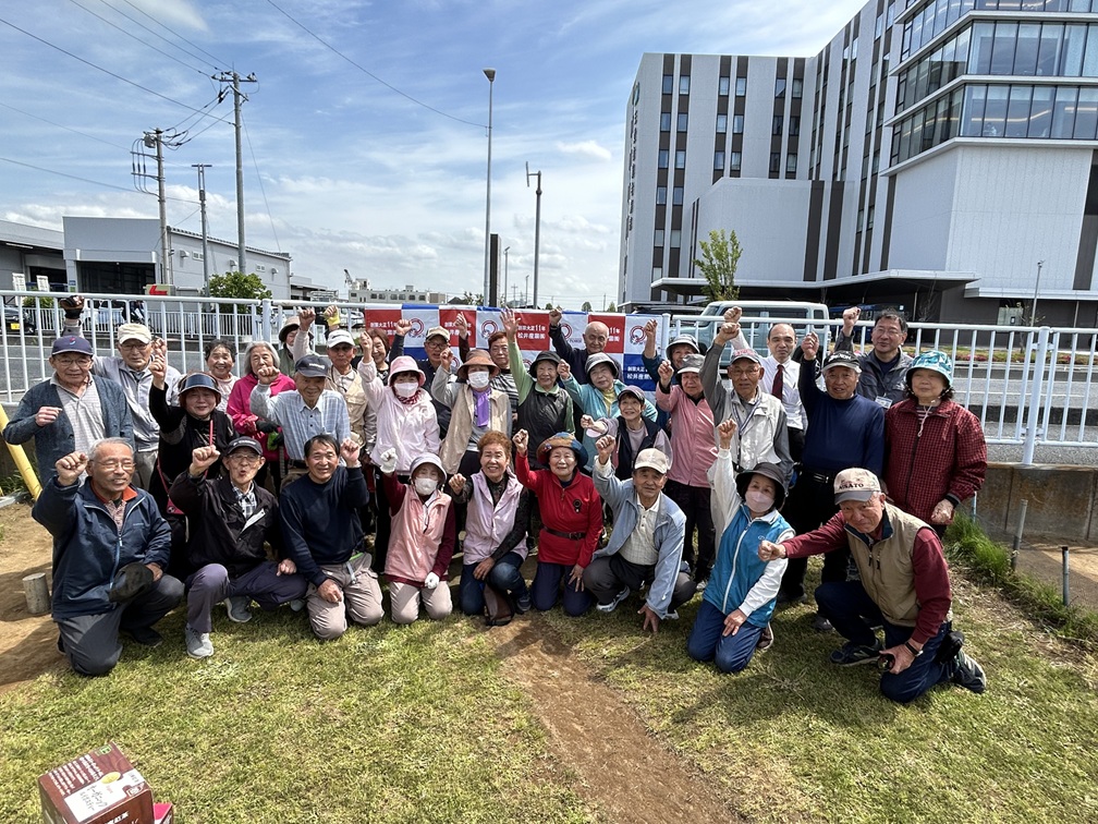 【三郷市彦成】澄み渡る空に快音がこだまする！「第13回 松井産業グラウンド・ゴルフ大会」を催しました