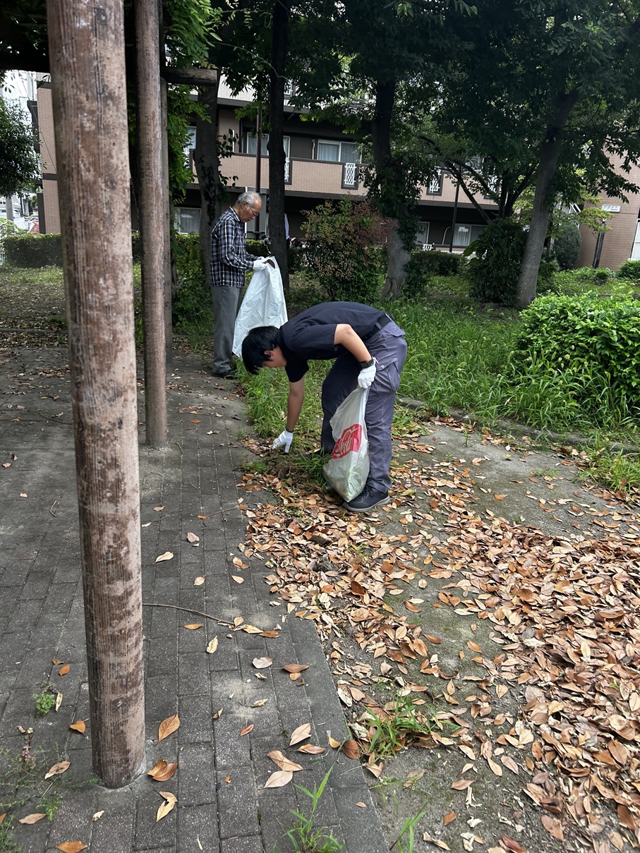 【地域のために】吉川市の町会清掃活動へ！街をきれいにする取組を行いました