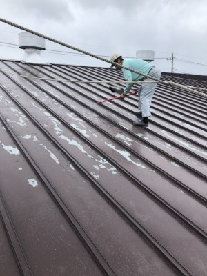 屋根塗装剥がし (1)