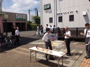 松井産業名物の食事会 (4)